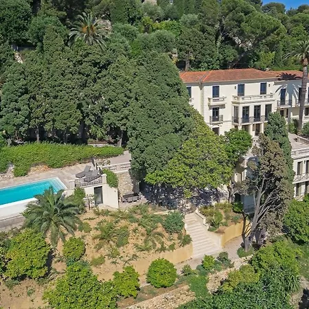 ヴィラ Luxurious Overlooking Monaco ロクブリュヌ＝カップ＝マルタン
