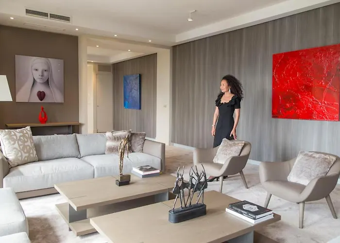 Luxurious Overlooking Monaco Roccabruna