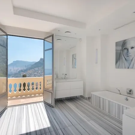 Villa Luxurious Overlooking Monaco *