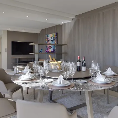 Luxurious Overlooking Monaco Вилла