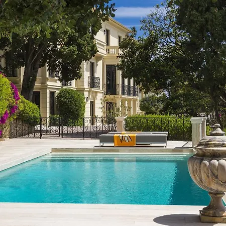 Luxurious Overlooking Monaco Villa Roquebrune-Cap-Martin