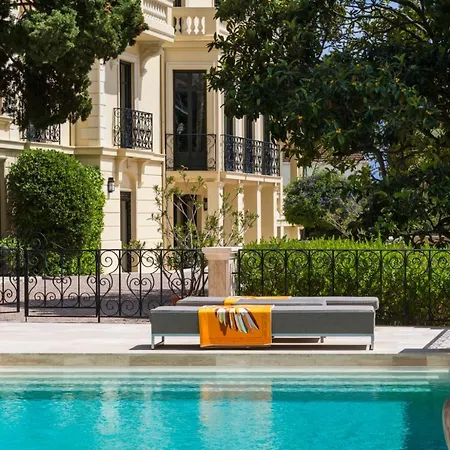 Luxurious Overlooking Monaco Villa Rocabruna