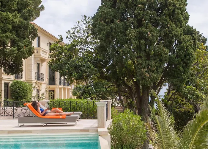 Villa Luxurious Overlooking Monaco