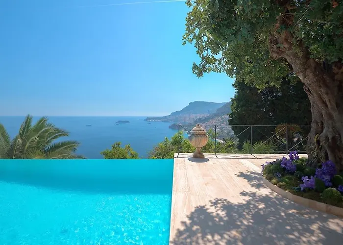 Luxurious Overlooking Monaco Villa